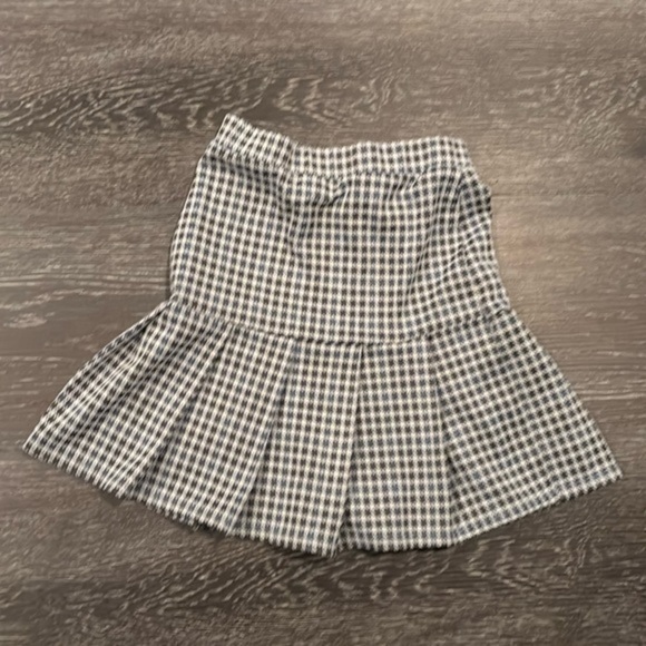 love charlotte Dresses & Skirts - Love Charlotte 
Women’s Skirt
Size Medium